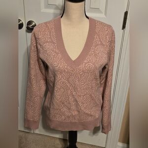 Daniel Rainn Paisley Jacquard V-Neck Sweater in Blush Pink